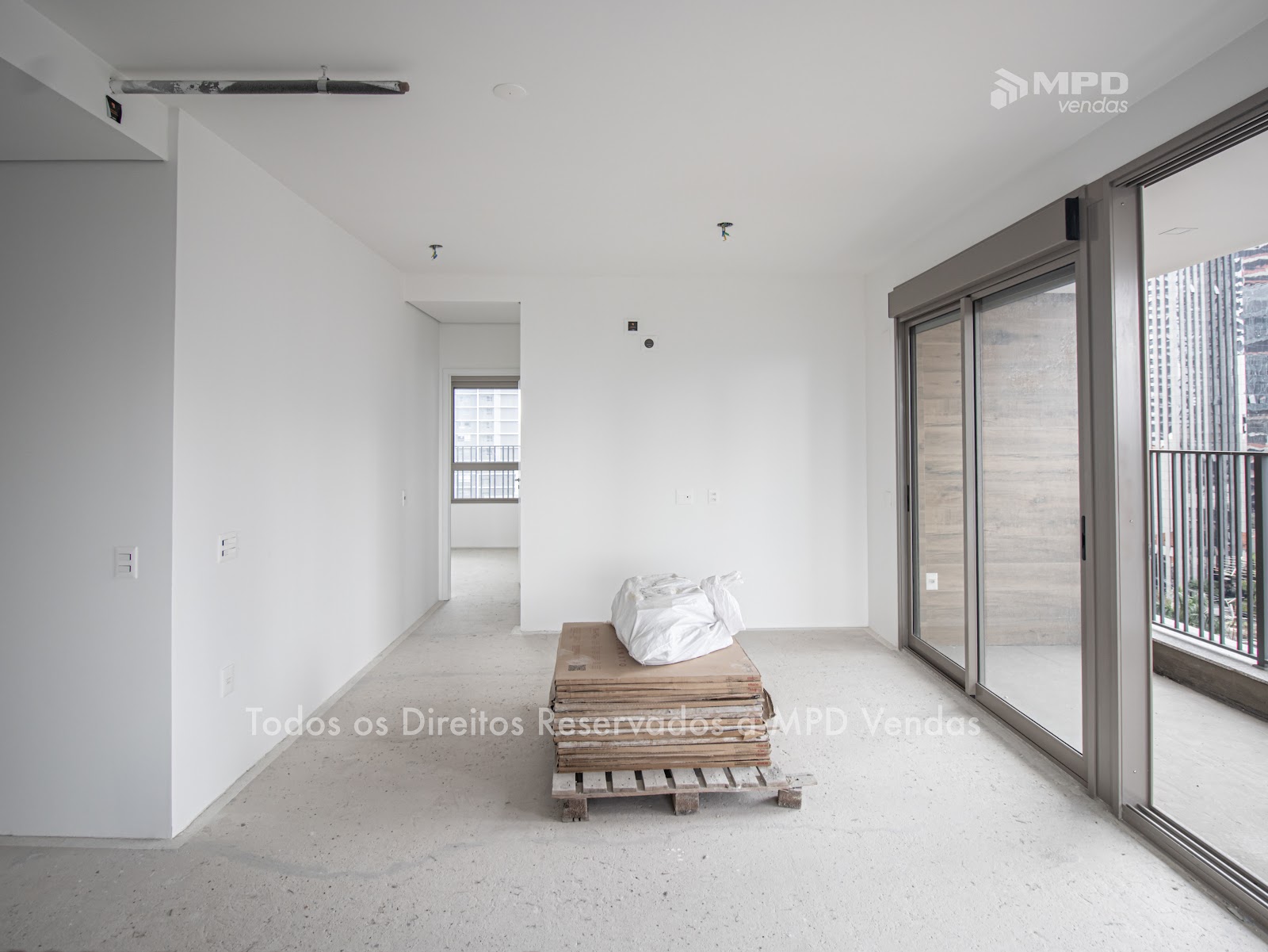 Piscina e área externa apartamento à venda em Pinheiros, São Paulo — 3 suítes, 115 m² — imagem 5 de 23