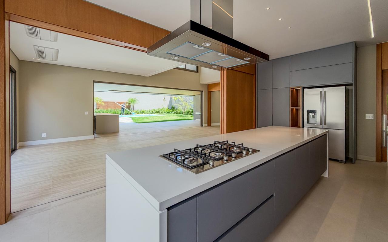 Área de convivência casa à venda em Alphaville Residencial 1, Alphaville, Barueri — 4 suítes, 724 m² — imagem 6 de 14