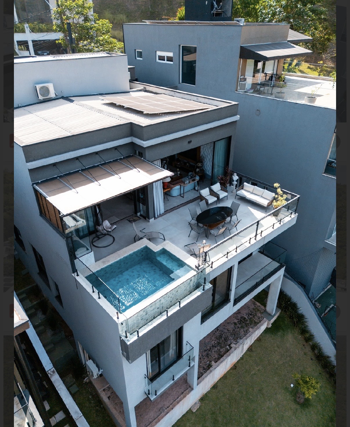 Fachada casa à venda em Alpha Sitio, Alphaville, Santana de Parnaíba — 3 suítes, 437 m² — imagem 1 de 10