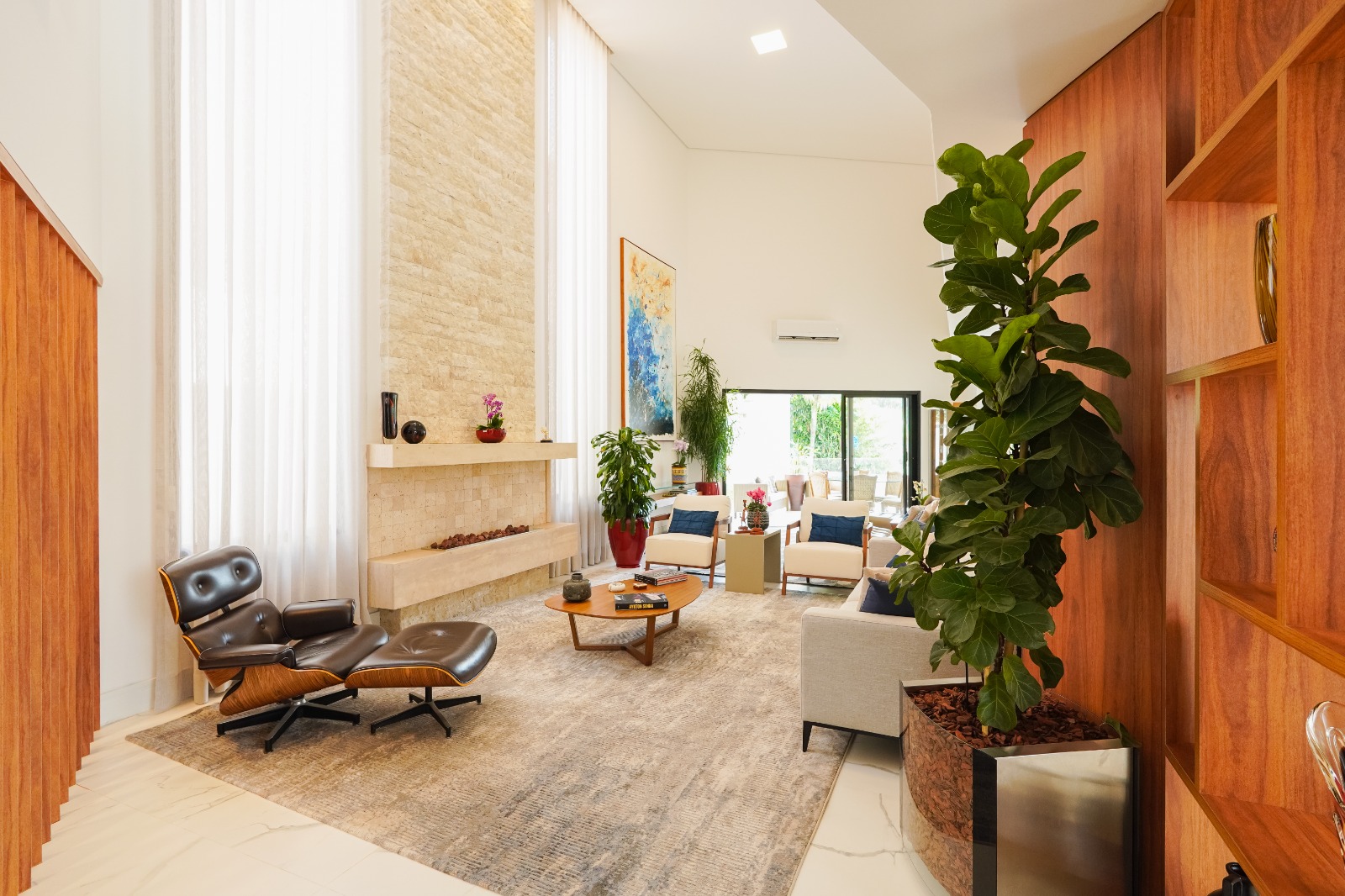 Sala de estar casa à venda em Alphaville Residencial 1, Alphaville, Barueri — 4 suítes, 640 m² — imagem 2 de 29