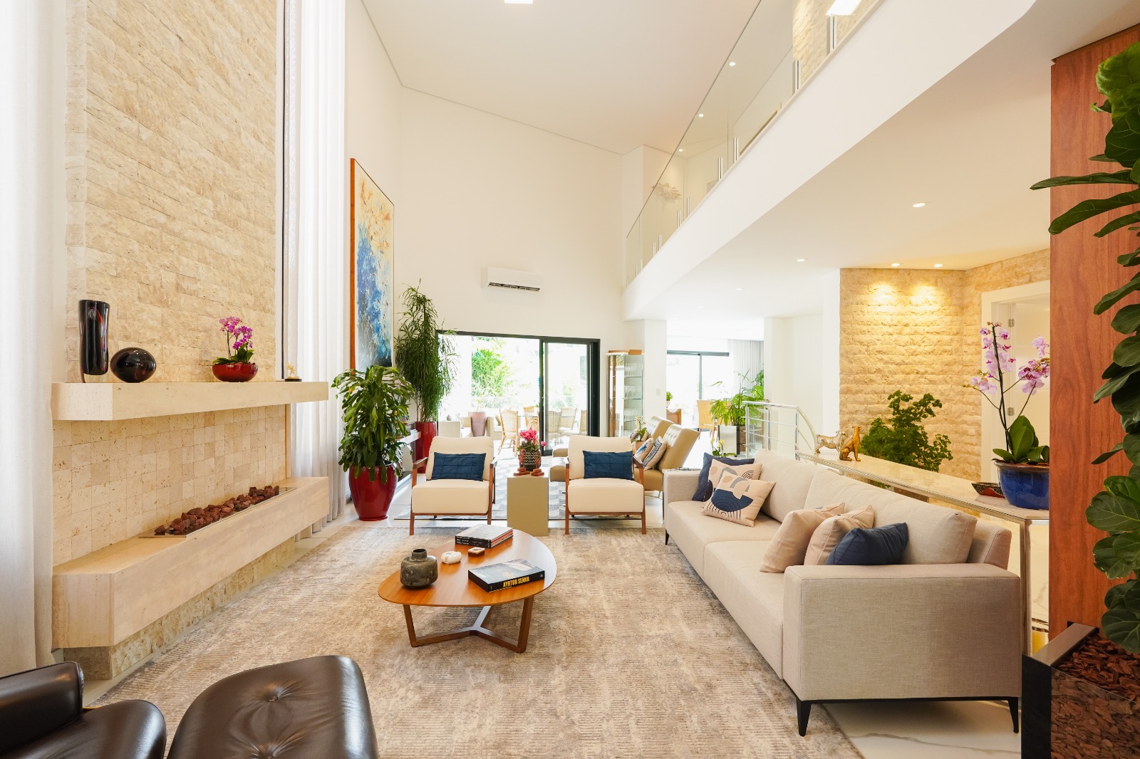 Fachada casa à venda em Alphaville Residencial 1, Alphaville, Barueri — 4 suítes, 640 m² — imagem 1 de 29