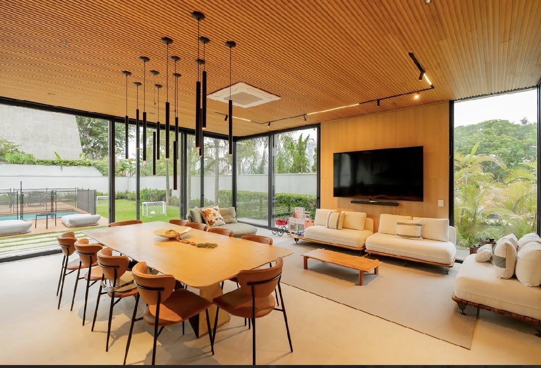 Sala de estar casa à venda em Alphaville Residencial 1, Alphaville, Barueri — 4 suítes, 744 m² — imagem 2 de 10