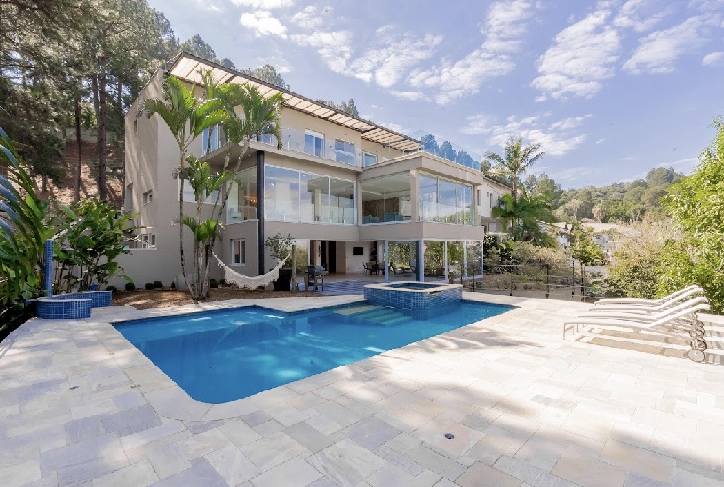 Fachada casa à venda em Alphaville Residencial 10, Alphaville, Santana de Parnaíba — 4 suítes, 1221 m² — imagem 1 de 9