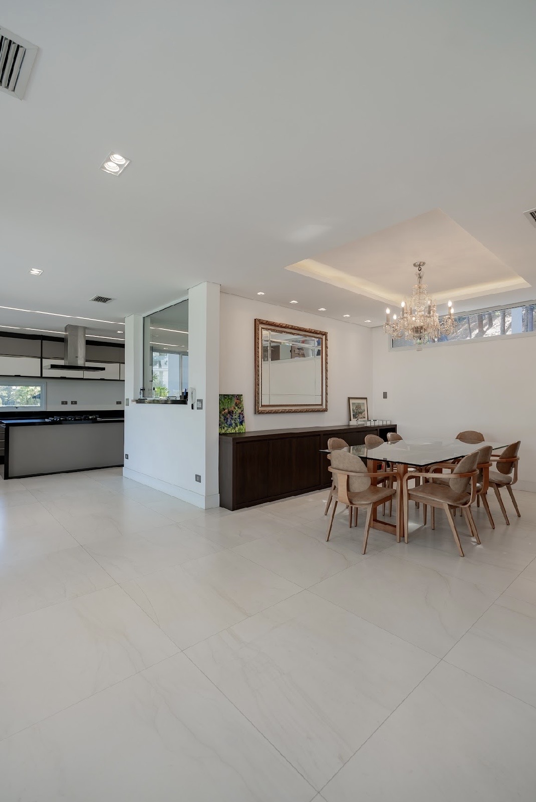 Cozinha e área gourmet casa à venda em Alphaville Residencial 10, Alphaville, Santana de Parnaíba — 4 suítes, 1221 m² — imagem 3 de 9