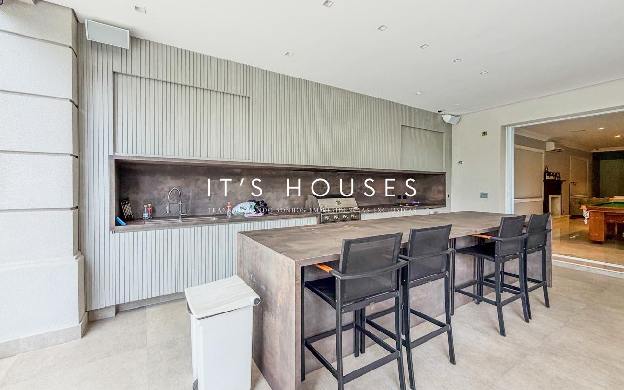 Cozinha e área gourmet casa à venda em Tambore 2, Alphaville, Santana de Parnaíba — 4 suítes, 1016 m² — imagem 3 de 34
