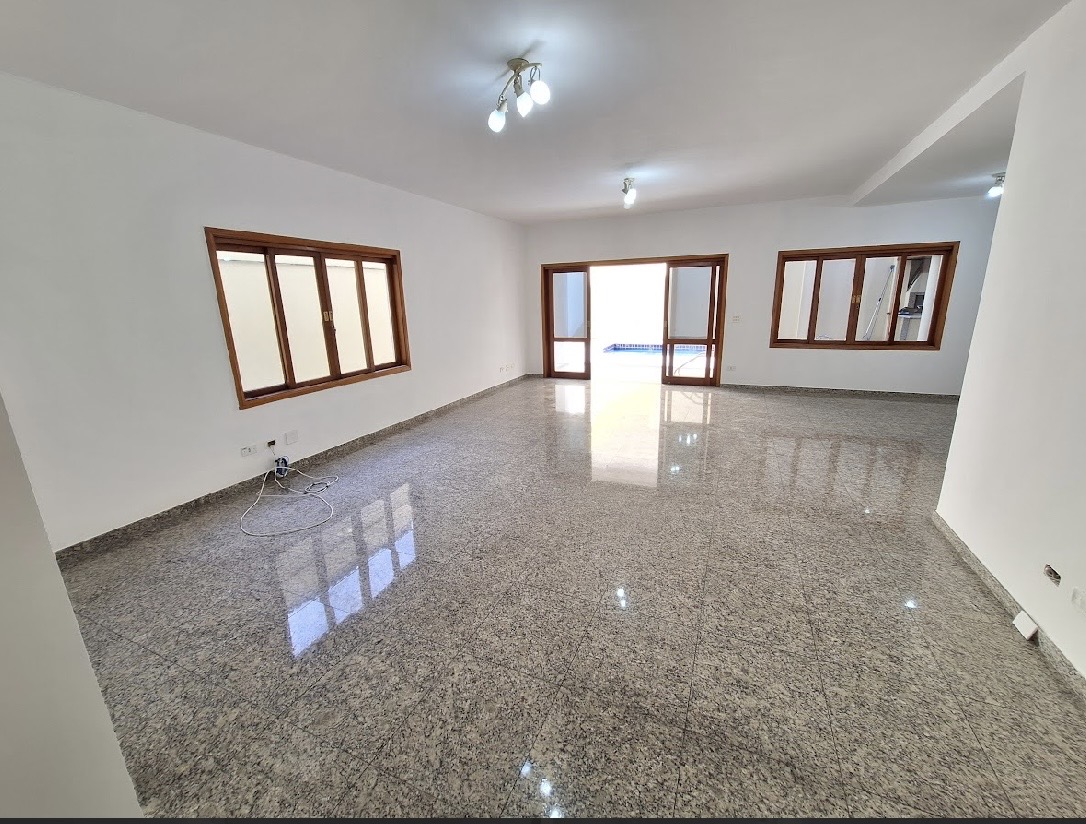 Sala de estar casa à venda em Alphaville Residencial 4, Alphaville, Santana de Parnaíba — 2 suítes, 388 m² — imagem 2 de 10