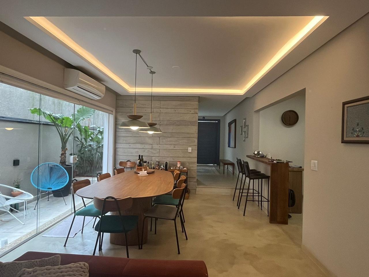 Cozinha e área gourmet casa à venda ou para alugar em Alphaville Residencial 4, Alphaville, Santana de Parnaíba — 1 suíte, 350 m² — imagem 3 de 12