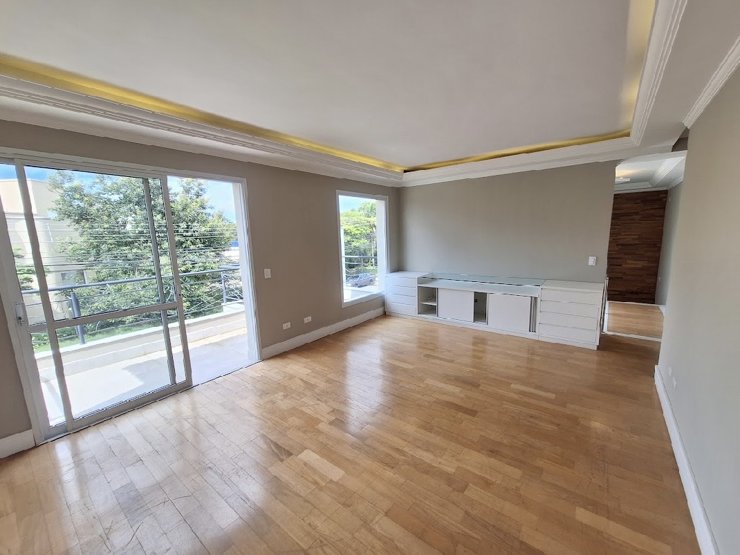 Piscina e área externa casa à venda em Alpha Conde II, Alphaville, Barueri — 4 suítes, 490 m² — imagem 5 de 7