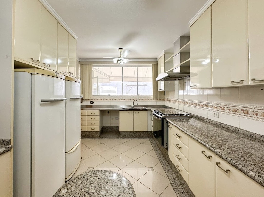 Área de convivência casa à venda em Alphaville Residencial 1, Alphaville, Barueri — 4 suítes, 1165 m² — imagem 6 de 8