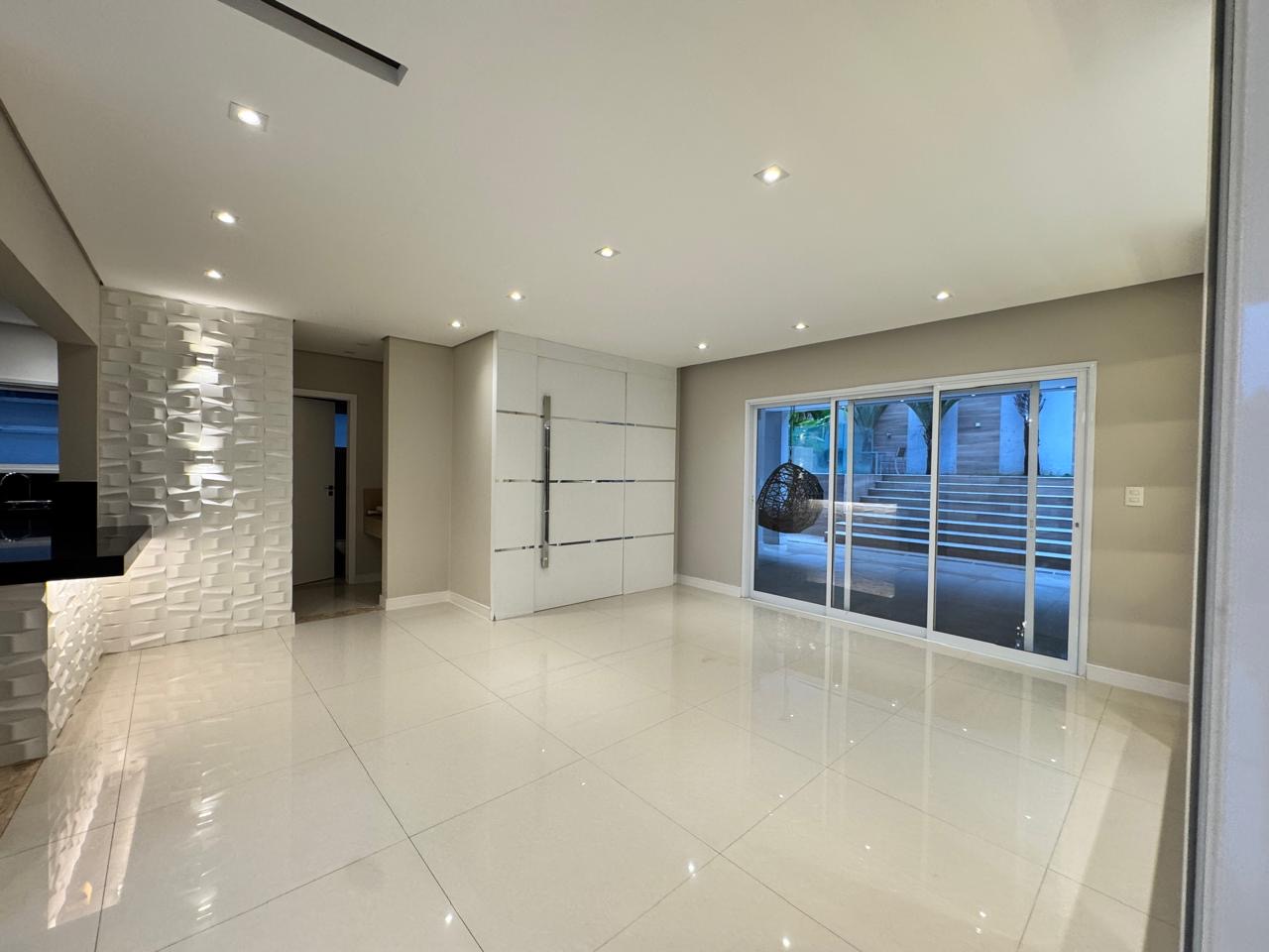 Suíte principal casa para alugar em Genesis 1, Alphaville, Santana de Parnaíba — 5 suítes, 532 m² — imagem 4 de 15