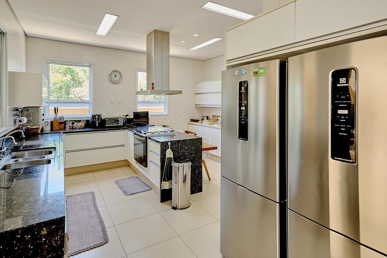 Cozinha e área gourmet casa à venda ou para alugar em Terras de São José , itu, Itu — 6 suítes, 2158 m² — imagem 3 de 11