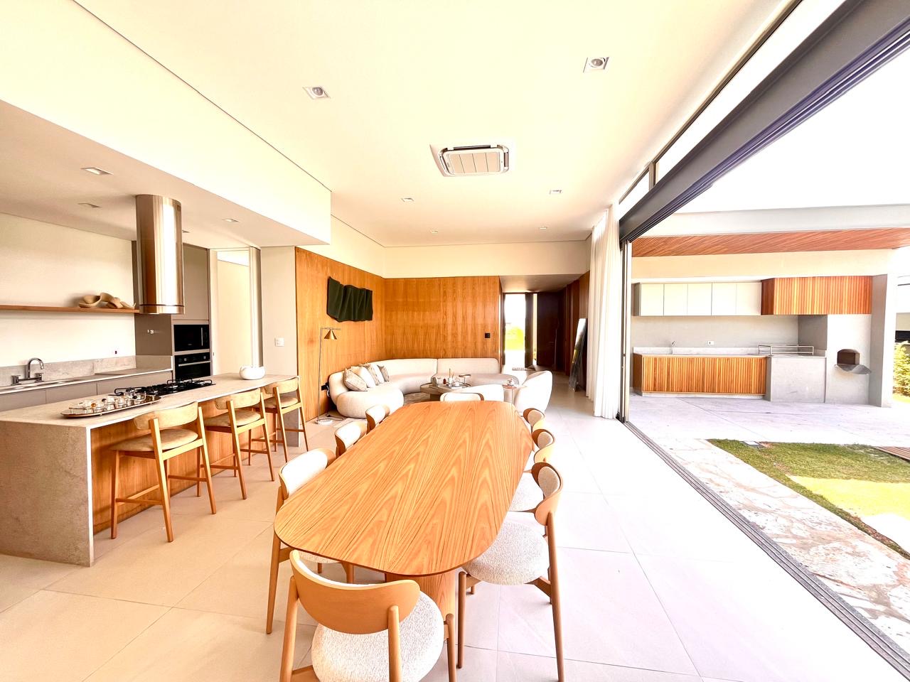Sala de estar casa à venda em Villas do golfe itu, Bairro do Pinheiro, Itu — 4 suítes, 500 m² — imagem 2 de 12
