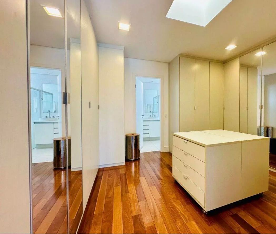 Cozinha e área gourmet casa à venda ou para alugar em Alphaville Residencial 0, Alphaville, Barueri — 4 suítes, 683 m² — imagem 3 de 10