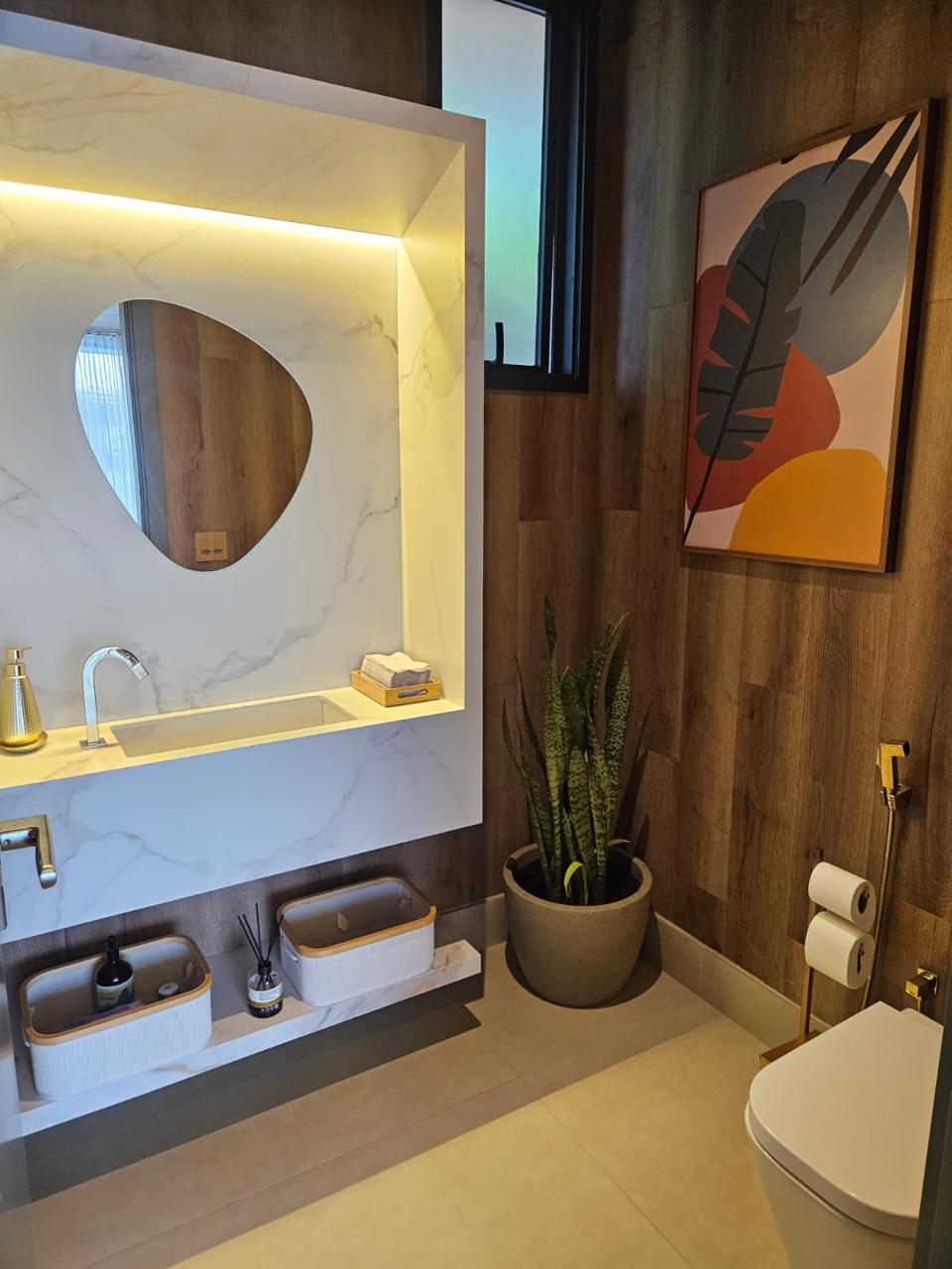 Suíte principal casa à venda em Tambore 11, Alphaville, Santana de Parnaíba — 4 suítes, 620 m² — imagem 4 de 10