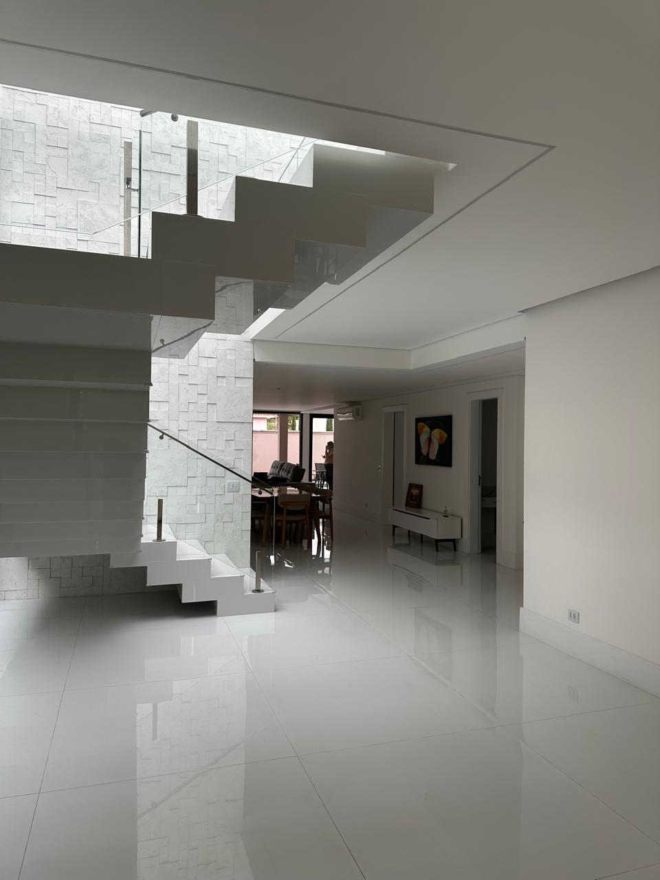 Cozinha e área gourmet casa à venda ou para alugar em Alphaville Residencial 1, Alphaville, Barueri — 4 suítes, 465 m² — imagem 3 de 32