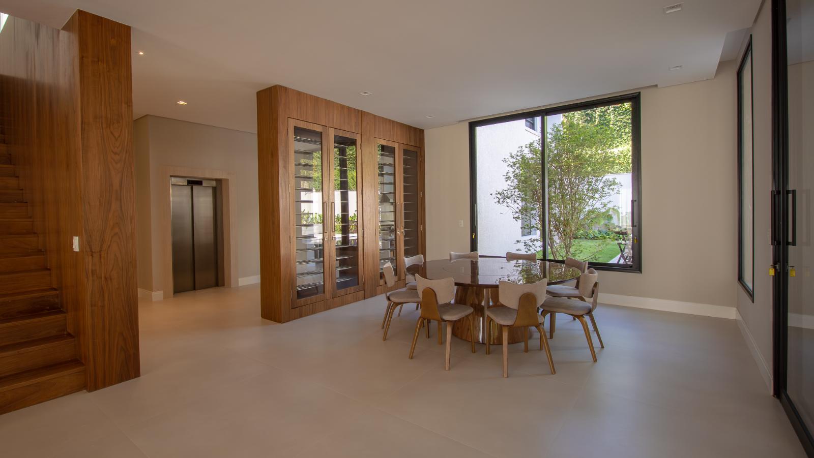 Cozinha e área gourmet casa à venda em Alphaville Residencial 10, Alphaville, Santana de Parnaíba — 5 suítes, 1 m² — imagem 3 de 65