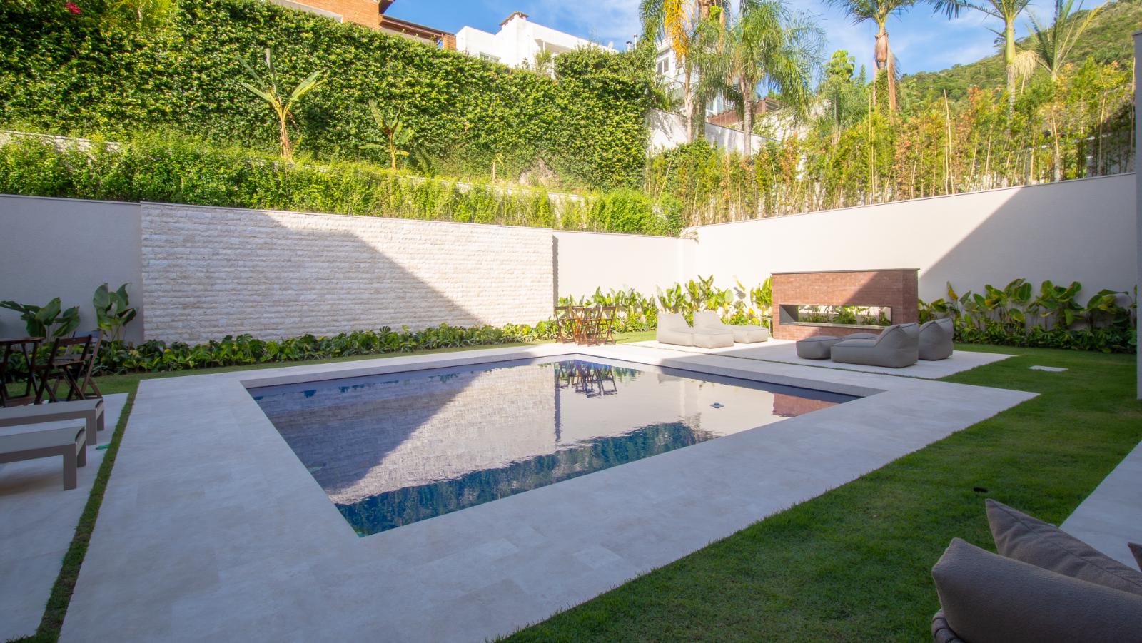Área de convivência casa à venda em Alphaville Residencial 10, Alphaville, Santana de Parnaíba — 5 suítes, 1 m² — imagem 6 de 65