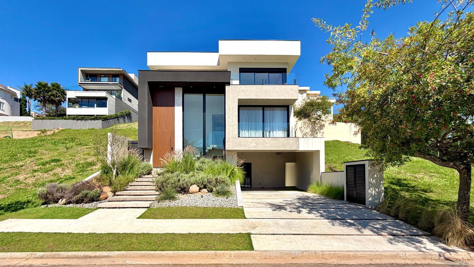 Fachada casa à venda em Genesis 2, Alphaville, Santana de Parnaíba — 5 suítes, 490 m² — imagem 1 de 35