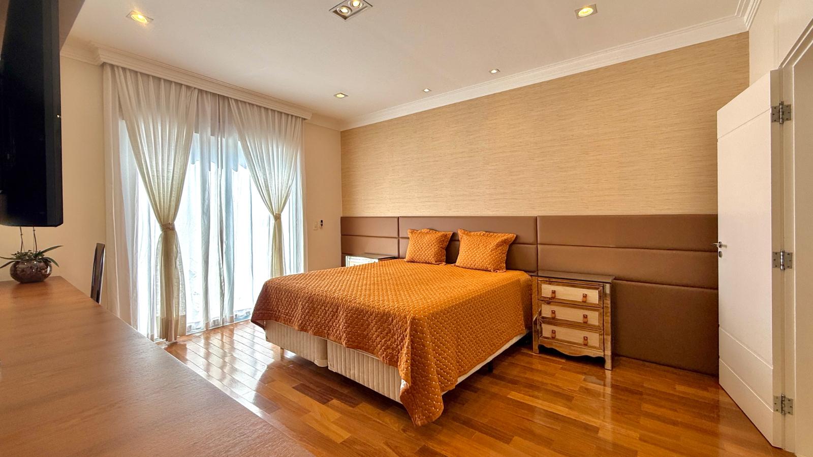 Sala de estar casa à venda em Genesis 2, Alphaville, Santana de Parnaíba — 4 suítes, 514 m² — imagem 2 de 40
