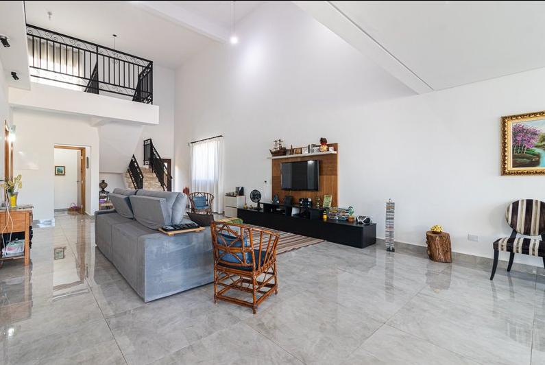 Cozinha e área gourmet casa à venda em Itahye Residencial, Alphaville, Barueri — 3 suítes, 435 m² — imagem 3 de 16