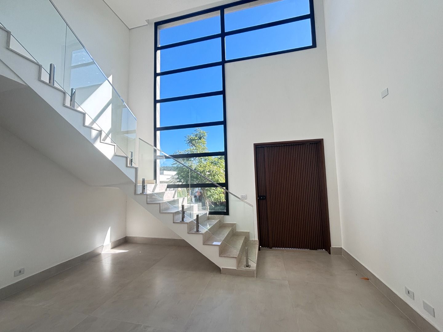 Cozinha e área gourmet casa à venda em Itahye Residencial, Alphaville, Barueri — 4 suítes, 420 m² — imagem 3 de 15