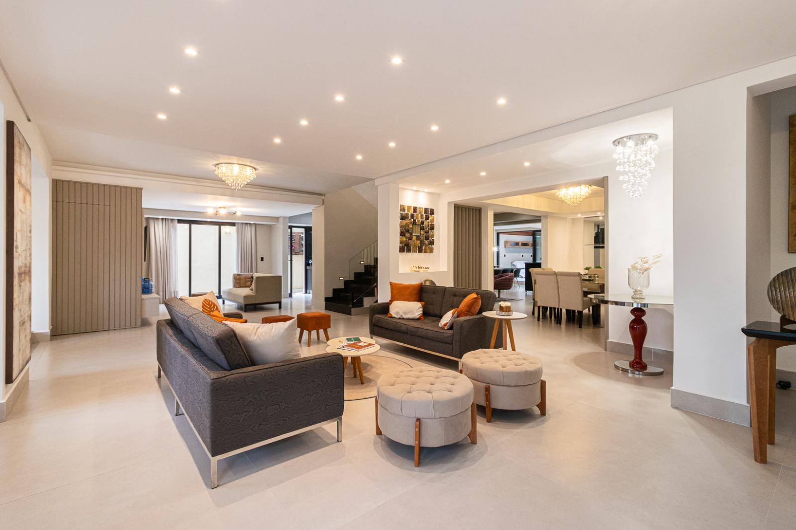 Sala de estar casa à venda em Alphaville Residencial 1, Alphaville, Barueri — 5 suítes, 631 m² — imagem 2 de 54