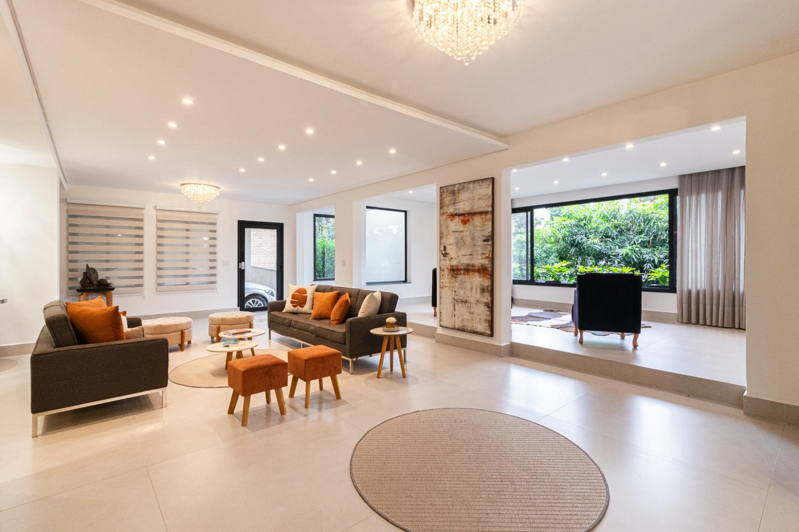 Área de convivência casa à venda em Alphaville Residencial 1, Alphaville, Barueri — 5 suítes, 631 m² — imagem 6 de 54
