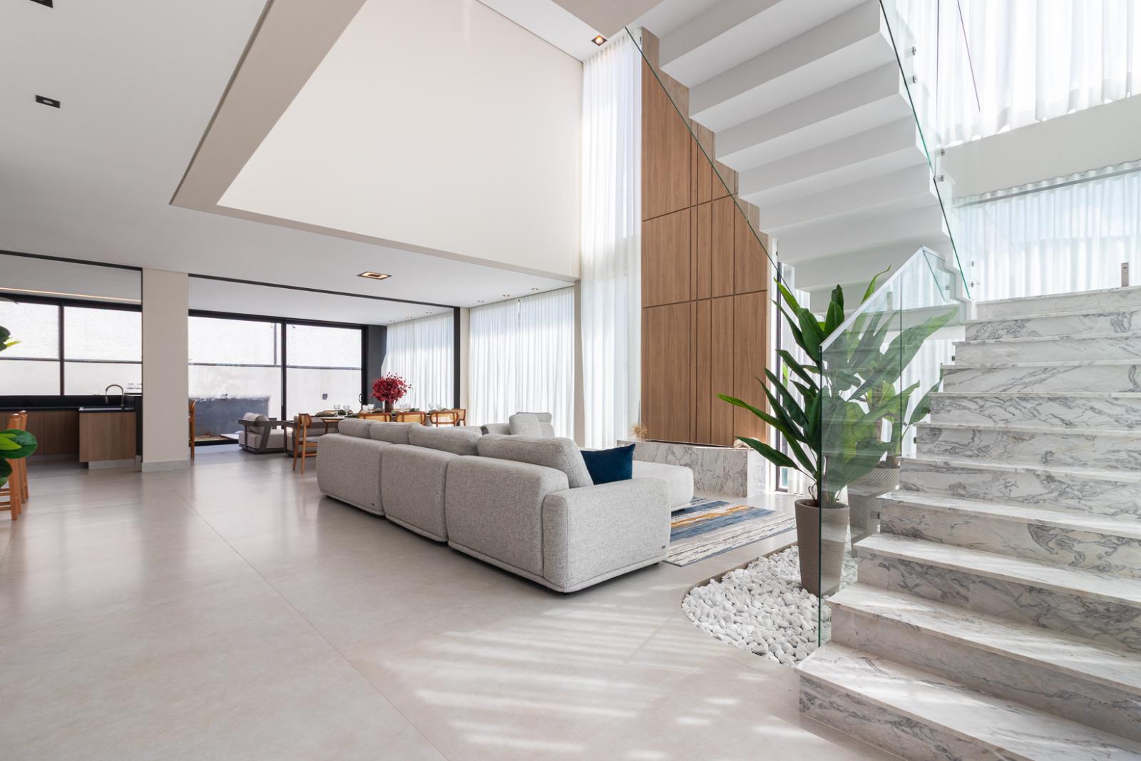 Sala de estar casa à venda em Burle Marx, Alphaville, Santana de Parnaíba — 4 suítes, 525 m² — imagem 2 de 39