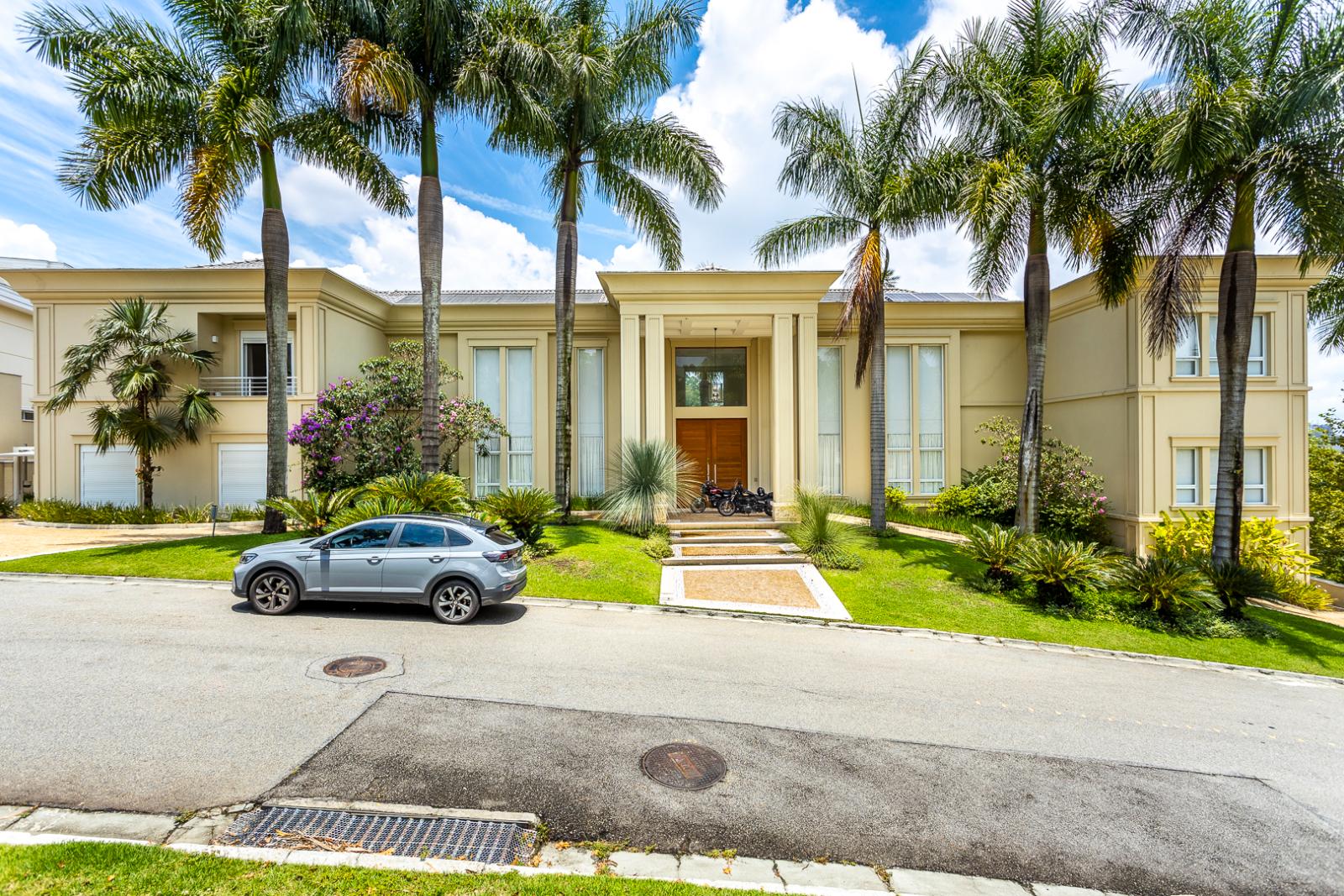 Fachada casa à venda em Villa Solaia , Alphaville, Barueri — 5 suítes, 1442 m² — imagem 1 de 41