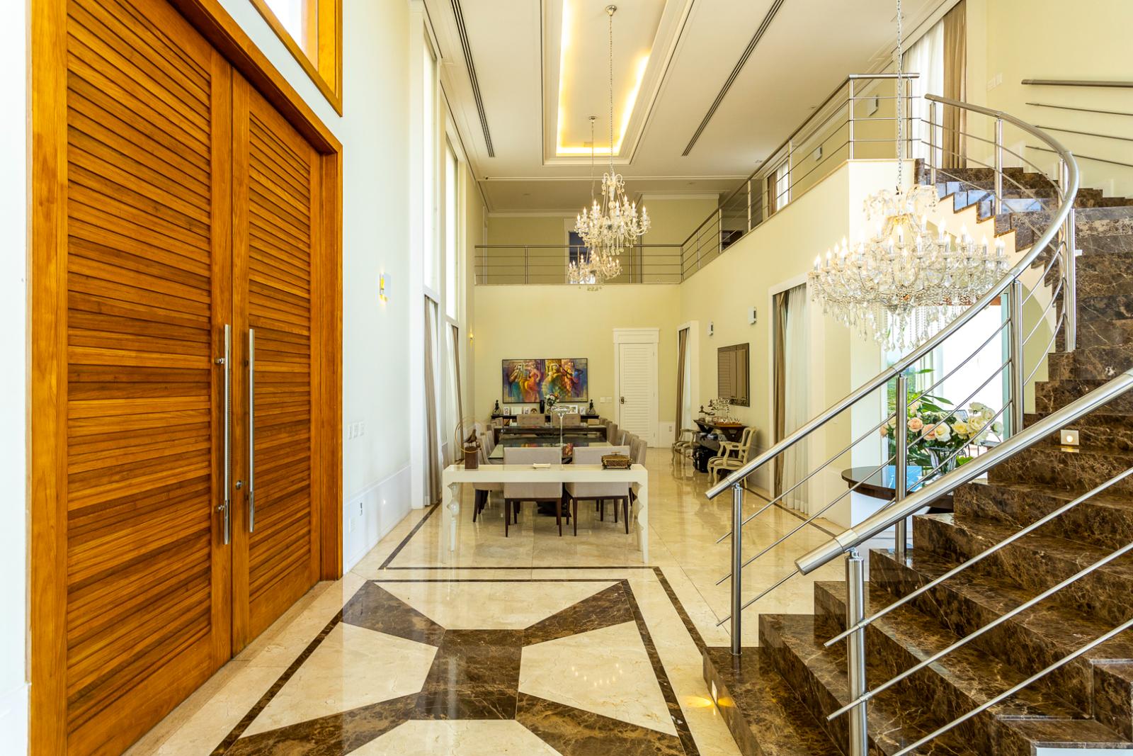 Sala de estar casa à venda em Villa Solaia , Alphaville, Barueri — 5 suítes, 1442 m² — imagem 2 de 41