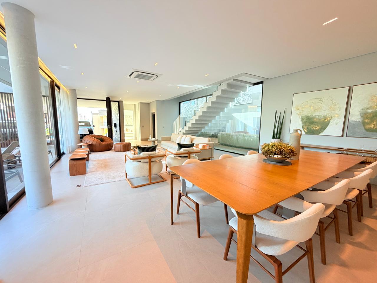 Sala de estar casa à venda em Villa Solaia , Alphaville, Barueri — 4 suítes, 569 m² — imagem 2 de 24