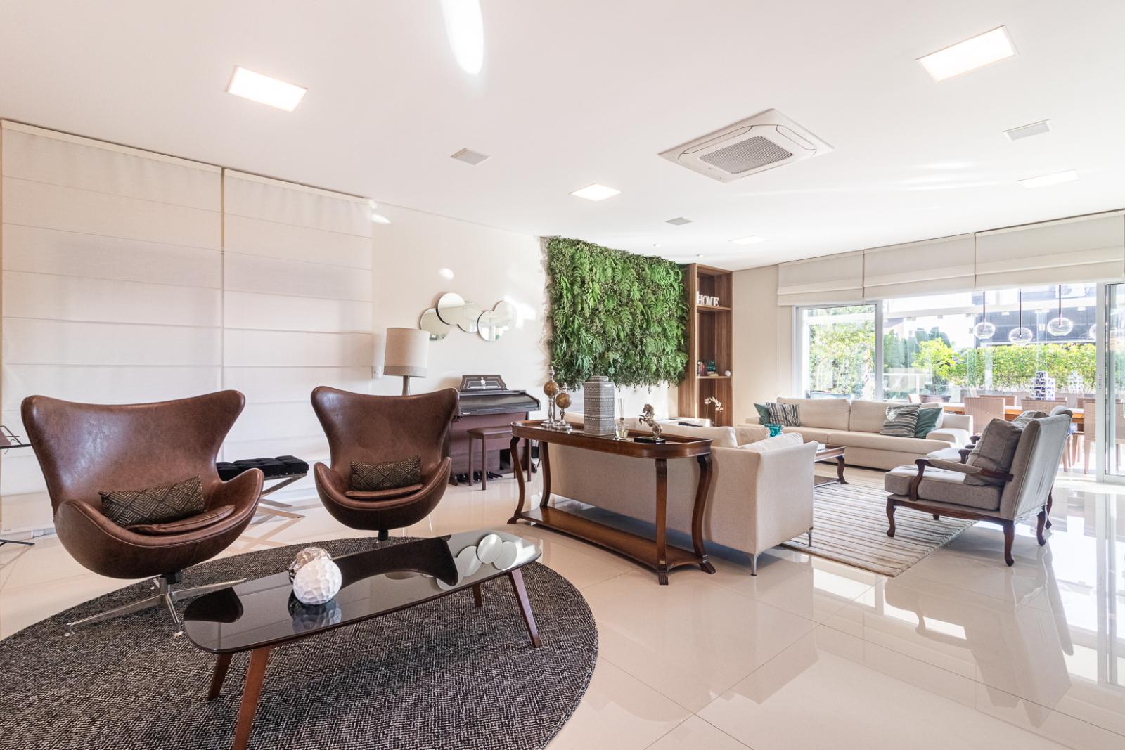 Suíte principal casa à venda em Residencial Tambore 10 , Alphaville, Santana de Parnaíba — 4 suítes, 525 m² — imagem 4 de 41