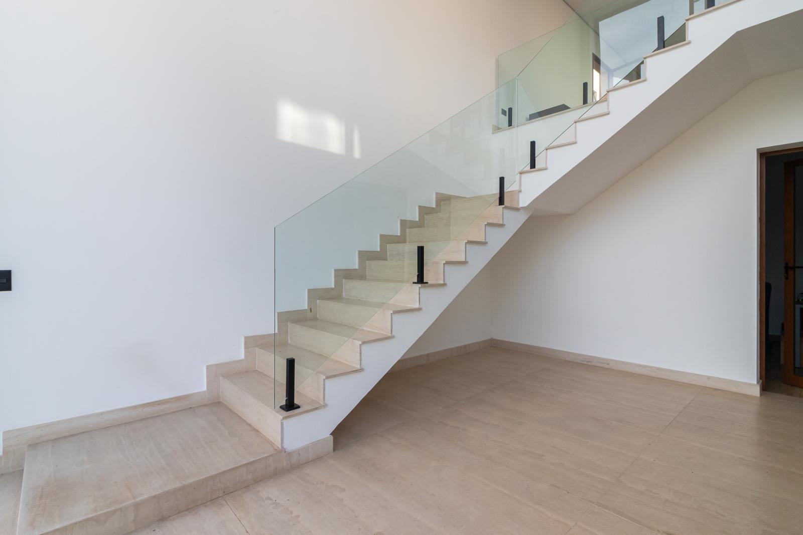 Cozinha e área gourmet casa à venda em Residencial Tambore 10 , Alphaville, Santana de Parnaíba — 4 suítes, 525 m² — imagem 3 de 34