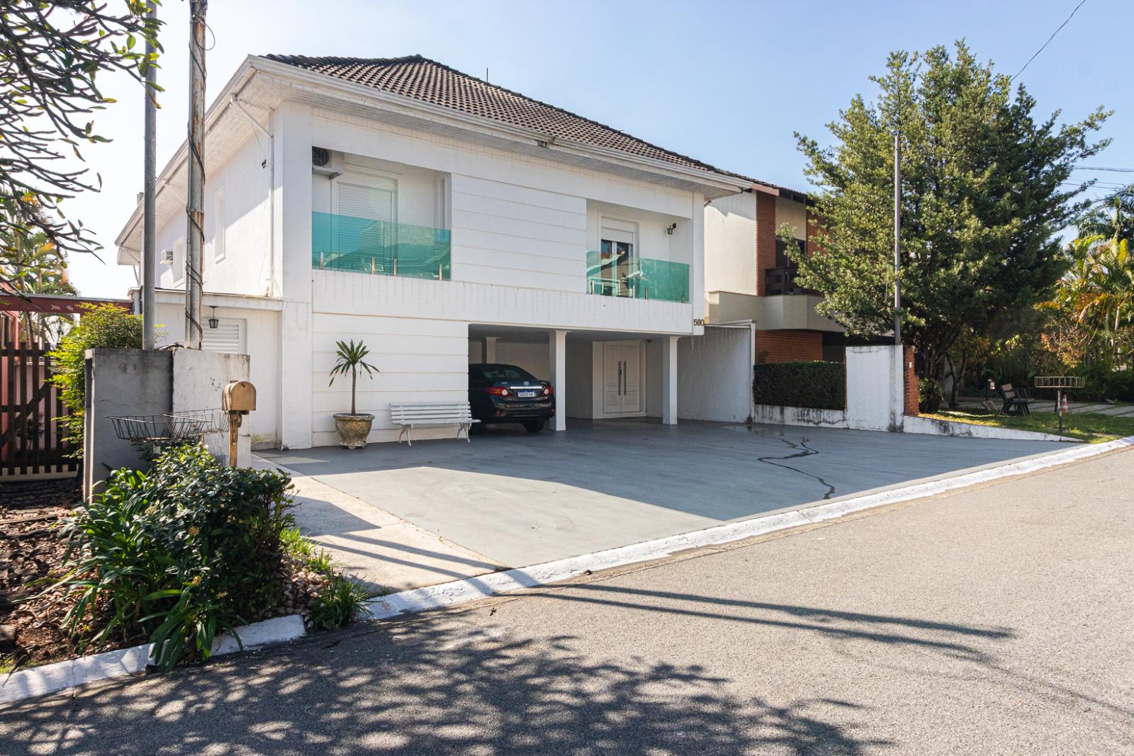 Sala de estar casa à venda ou para alugar em Alphaville Residencial 3, Alphaville, Barueri — 4 suítes, 393 m² — imagem 2 de 44