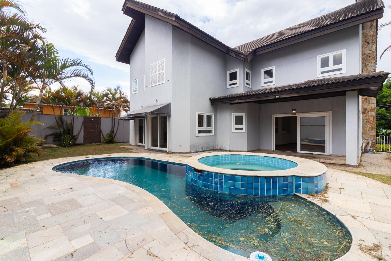 Sala de estar casa à venda ou para alugar em Morada dos Lagos, Alphaville, Barueri — 4 suítes, 616 m² — imagem 2 de 35