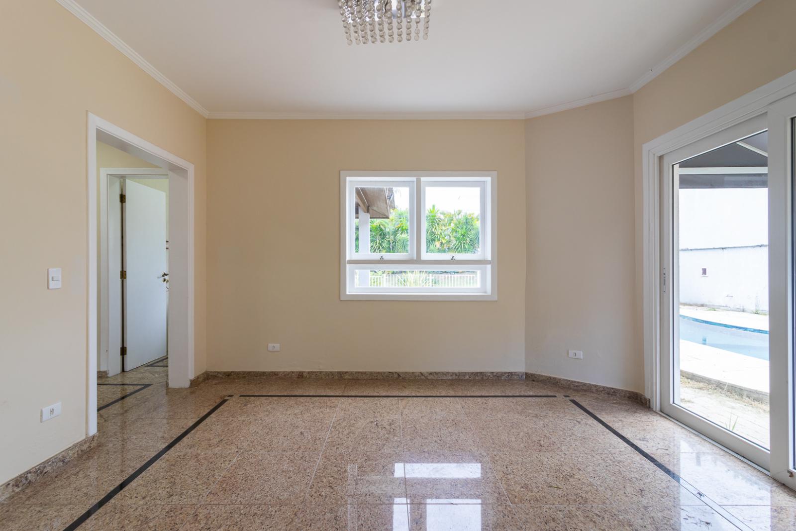 Suíte principal casa à venda ou para alugar em Morada dos Lagos, Alphaville, Barueri — 4 suítes, 616 m² — imagem 4 de 35