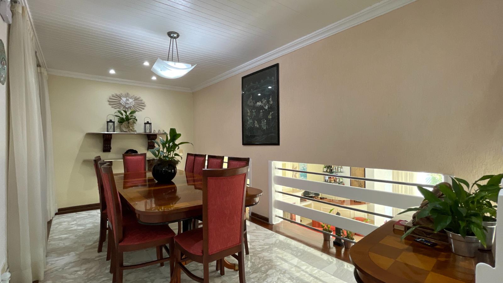 Cozinha e área gourmet casa à venda em Alphaville Residencial 10, Alphaville, Santana de Parnaíba — 4 suítes, 510 m² — imagem 3 de 35
