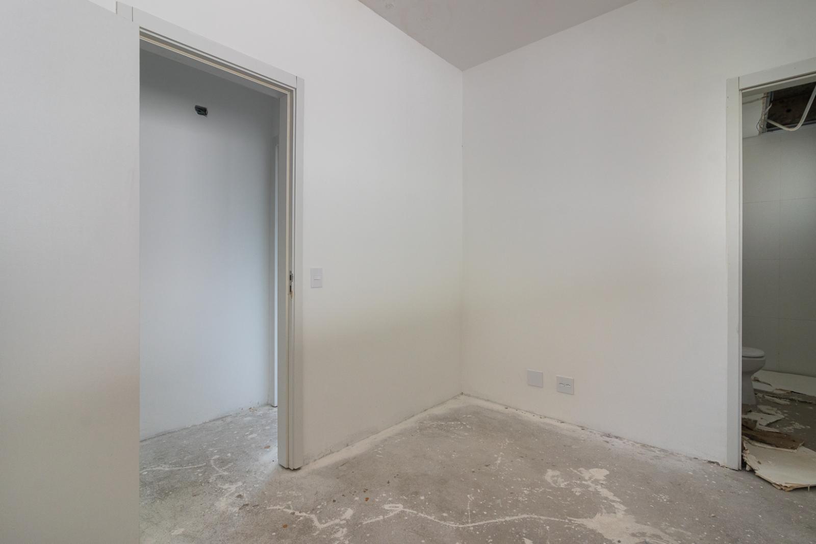 Área de convivência casa à venda em Alpha House 1, Alphaville, Santana de Parnaíba — 4 suítes, 220 m² — imagem 6 de 31