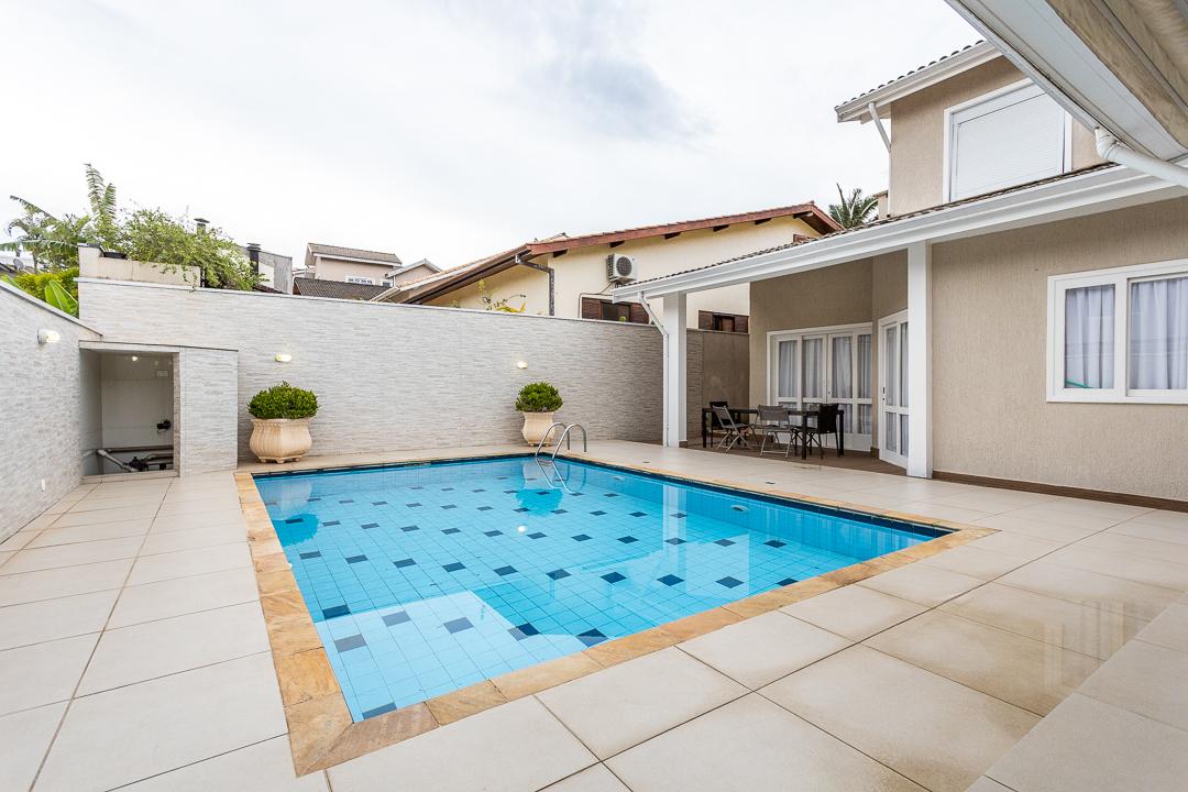 Área de convivência casa à venda em Alphaville Residencial 11, Alphaville, Santana de Parnaíba — 3 suítes, 360 m² — imagem 6 de 29