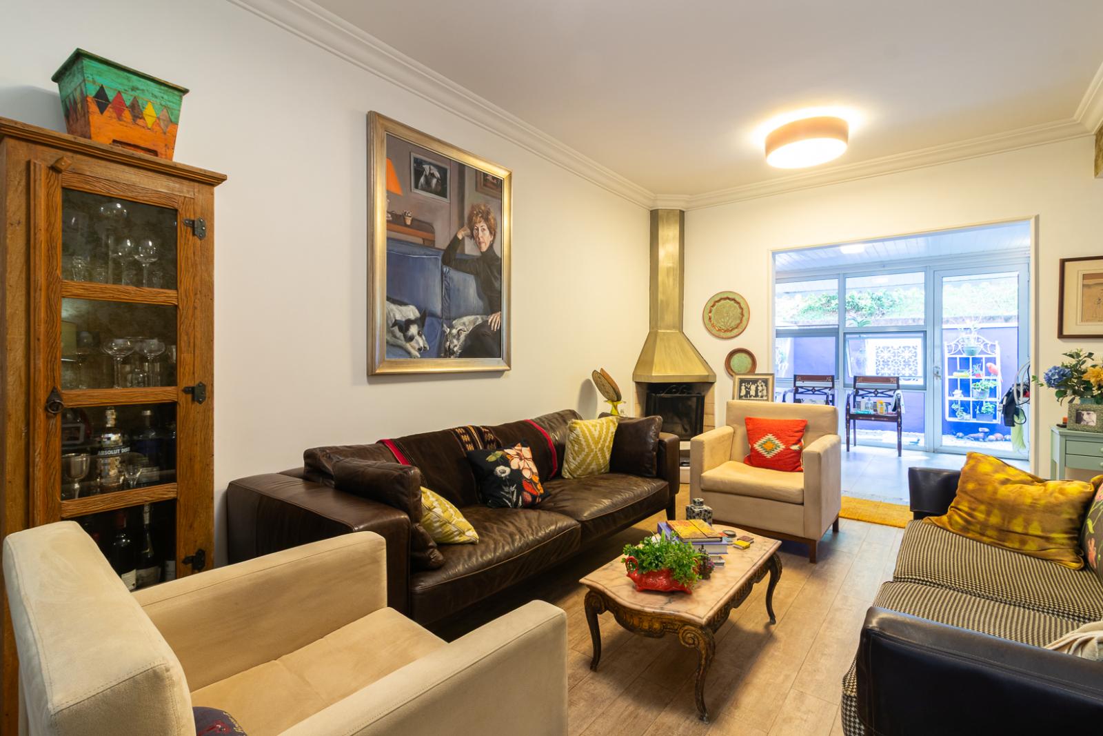 Cozinha e área gourmet casa à venda em Scenic, Alphaville, Santana de Parnaíba — 1 suíte, 367 m² — imagem 3 de 28