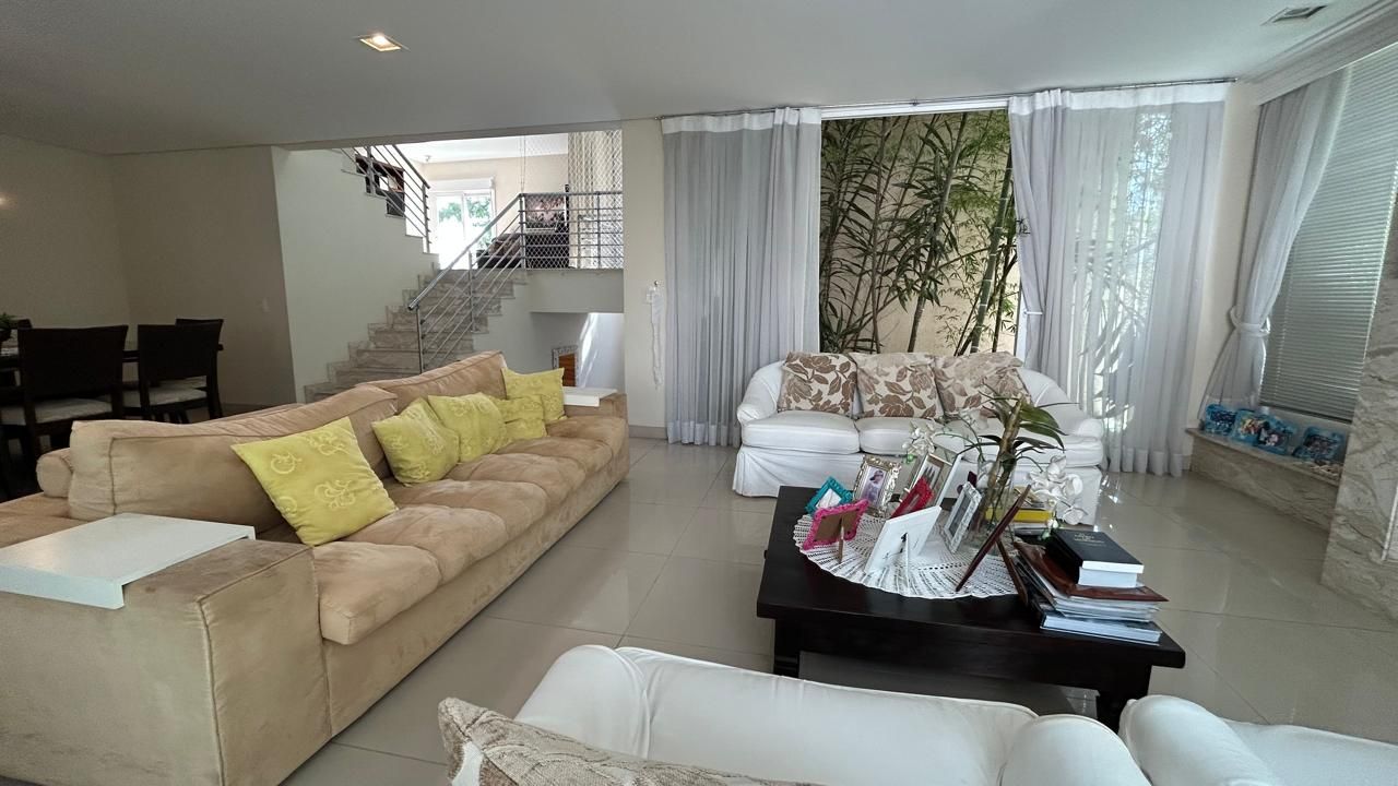 Suíte principal casa à venda em Alphaville Residencial 11, Alphaville, Santana de Parnaíba — 4 suítes, 560 m² — imagem 4 de 14