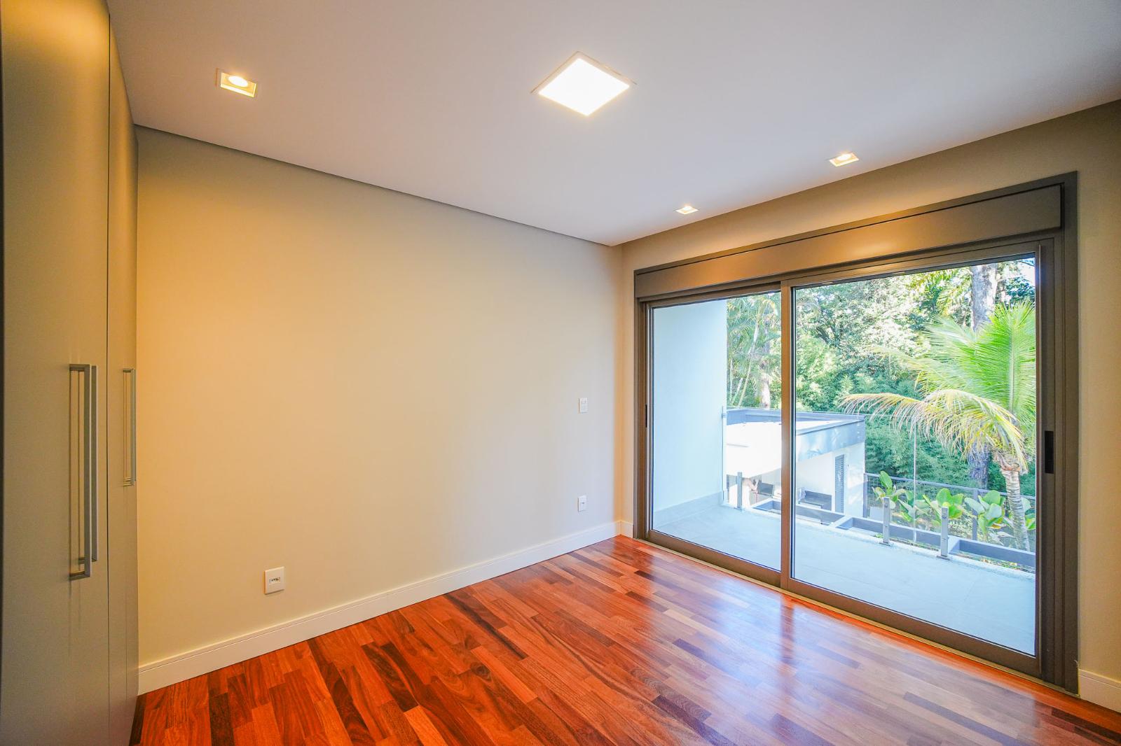 Cozinha e área gourmet casa à venda em Alphaville Residencial 10, Alphaville, Santana de Parnaíba — 4 suítes, 600 m² — imagem 3 de 44