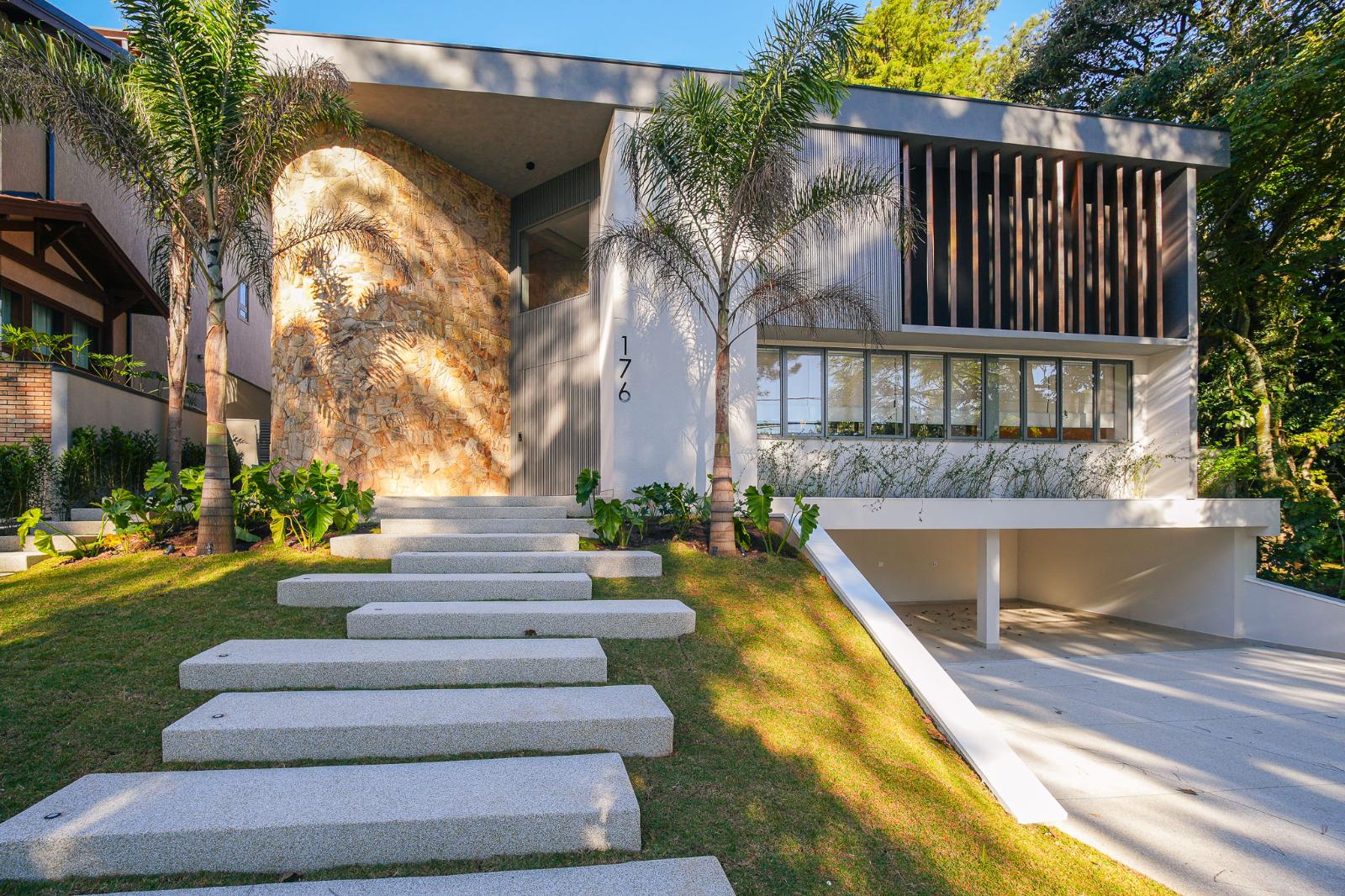 Sala de estar casa à venda em Alphaville Residencial 10, Alphaville, Santana de Parnaíba — 4 suítes, 600 m² — imagem 2 de 44