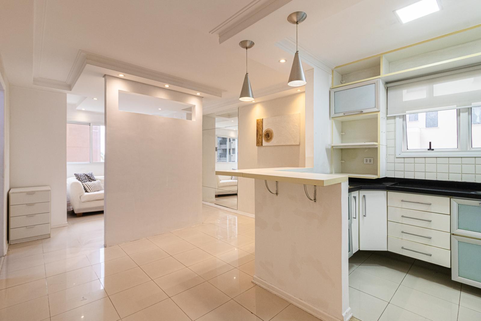 Fachada casa à venda ou para alugar em Condomínio Master Residence Stay, Alphaville, Barueri — 2 dormitórios, 95 m² — imagem 1 de 17