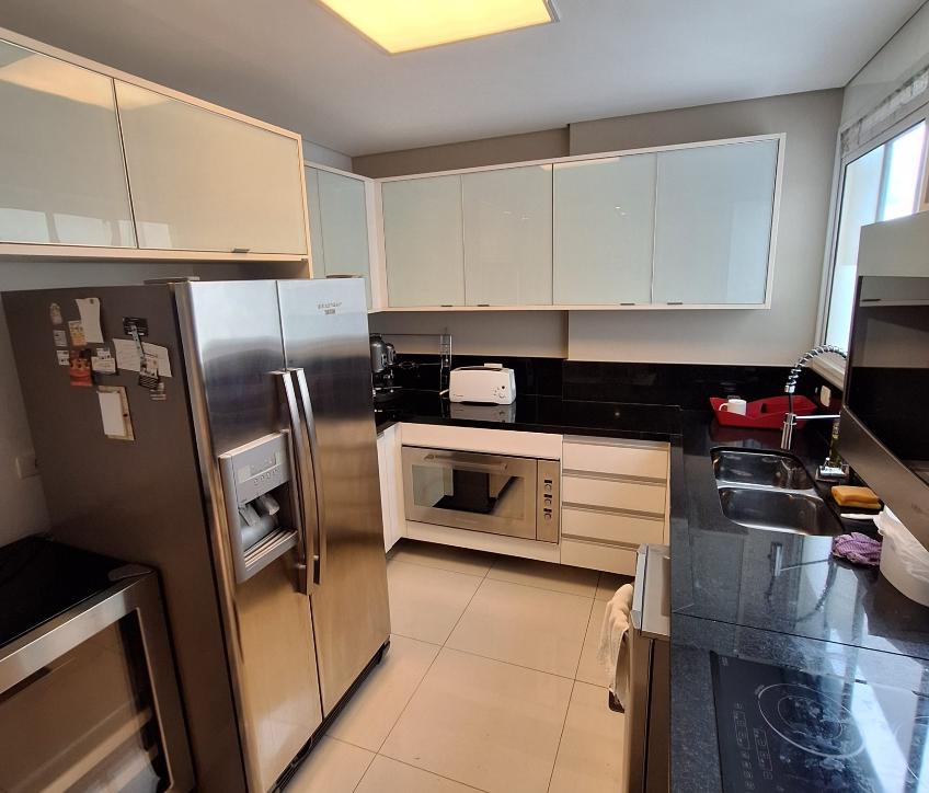 Cozinha e área gourmet apartamento para alugar em Edificio Verone Alphaville, Alphaville, Barueri — 3 suítes, 181 m² — imagem 3 de 5