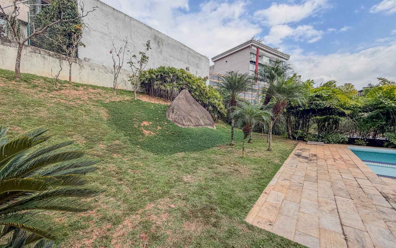 Sala de estar casa à venda em Residencial Tambore 1, Alphaville, Santana de Parnaíba — 3 suítes, 1 m² — imagem 2 de 40