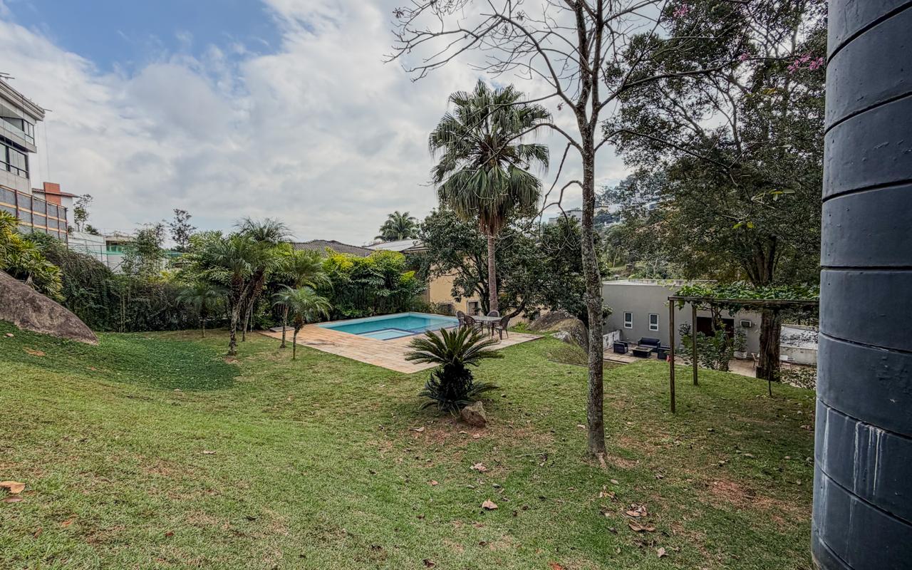 Piscina e área externa casa à venda em Residencial Tambore 1, Alphaville, Santana de Parnaíba — 3 suítes, 1 m² — imagem 5 de 40