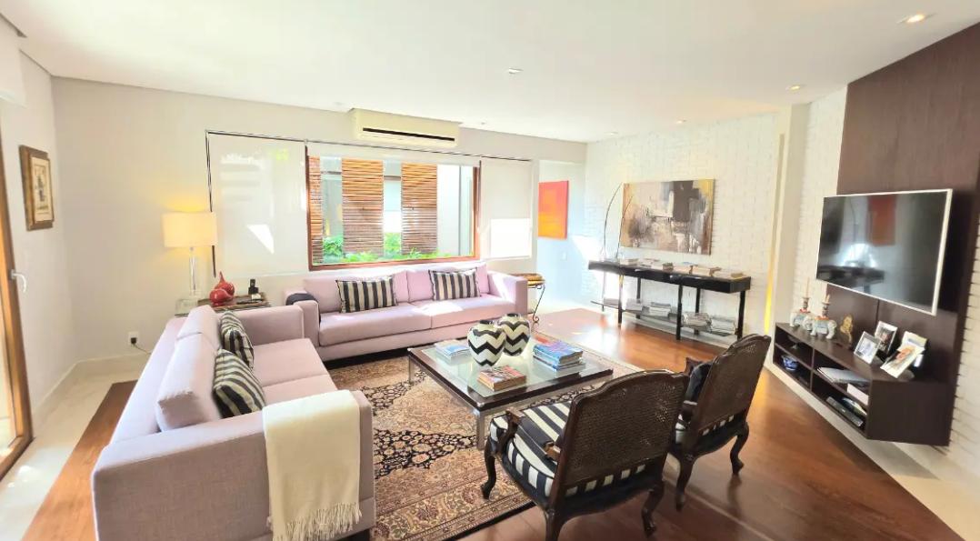 Cozinha e área gourmet casa à venda em Alphaville Residencial 1, Alphaville, Santana de Parnaíba — 5 suítes, 998 m² — imagem 3 de 15