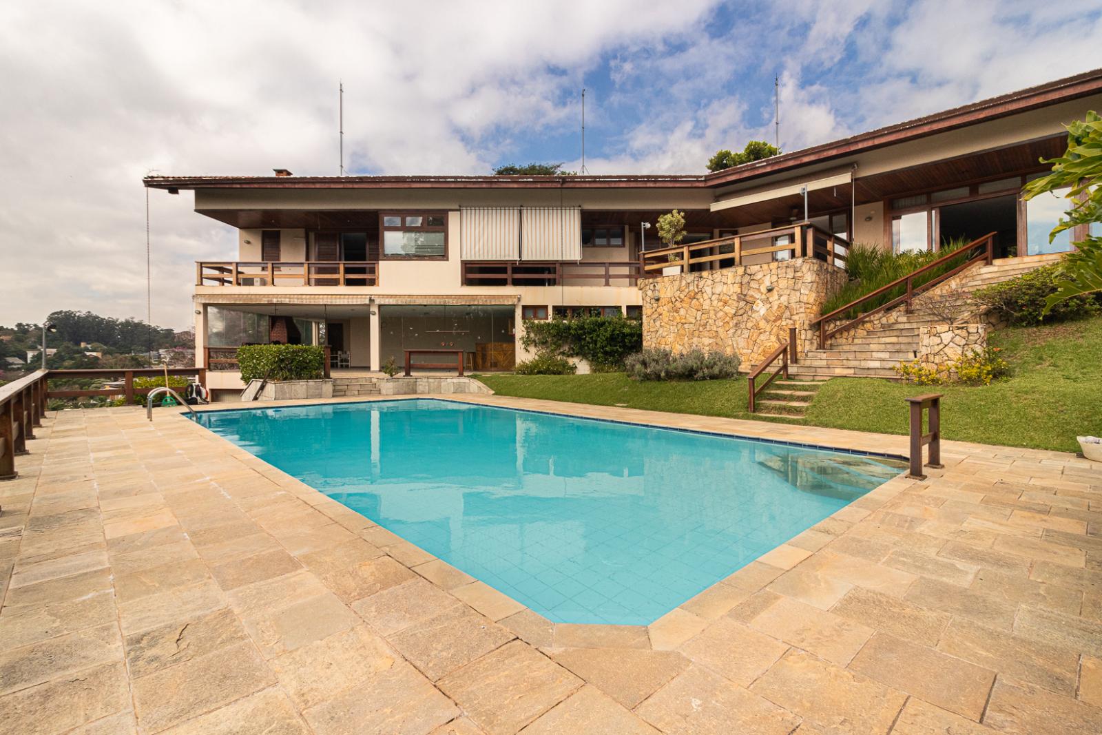 Fachada casa à venda em Residencial Tambore 1, Alphaville, Santana de Parnaíba — 4 suítes, 3800 m² — imagem 1 de 46