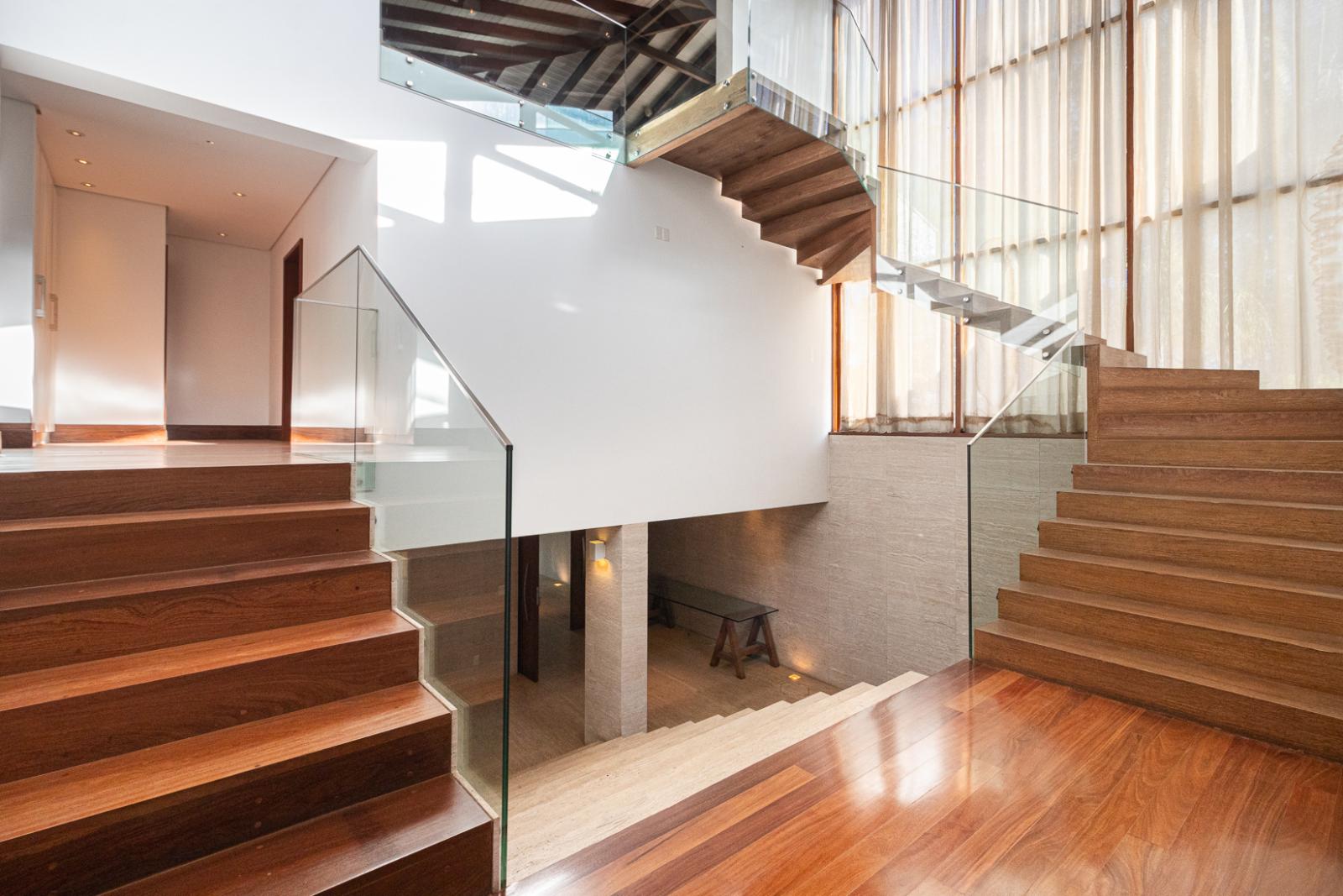 Sala de estar casa à venda em Residencial Tambore 1, Alphaville, Santana de Parnaíba — 4 suítes, 6300 m² — imagem 2 de 55